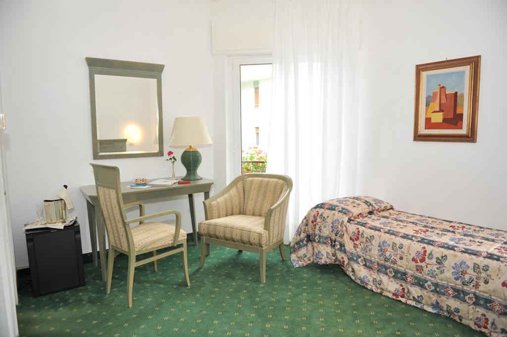 Hotel Diana Grado Exterior photo